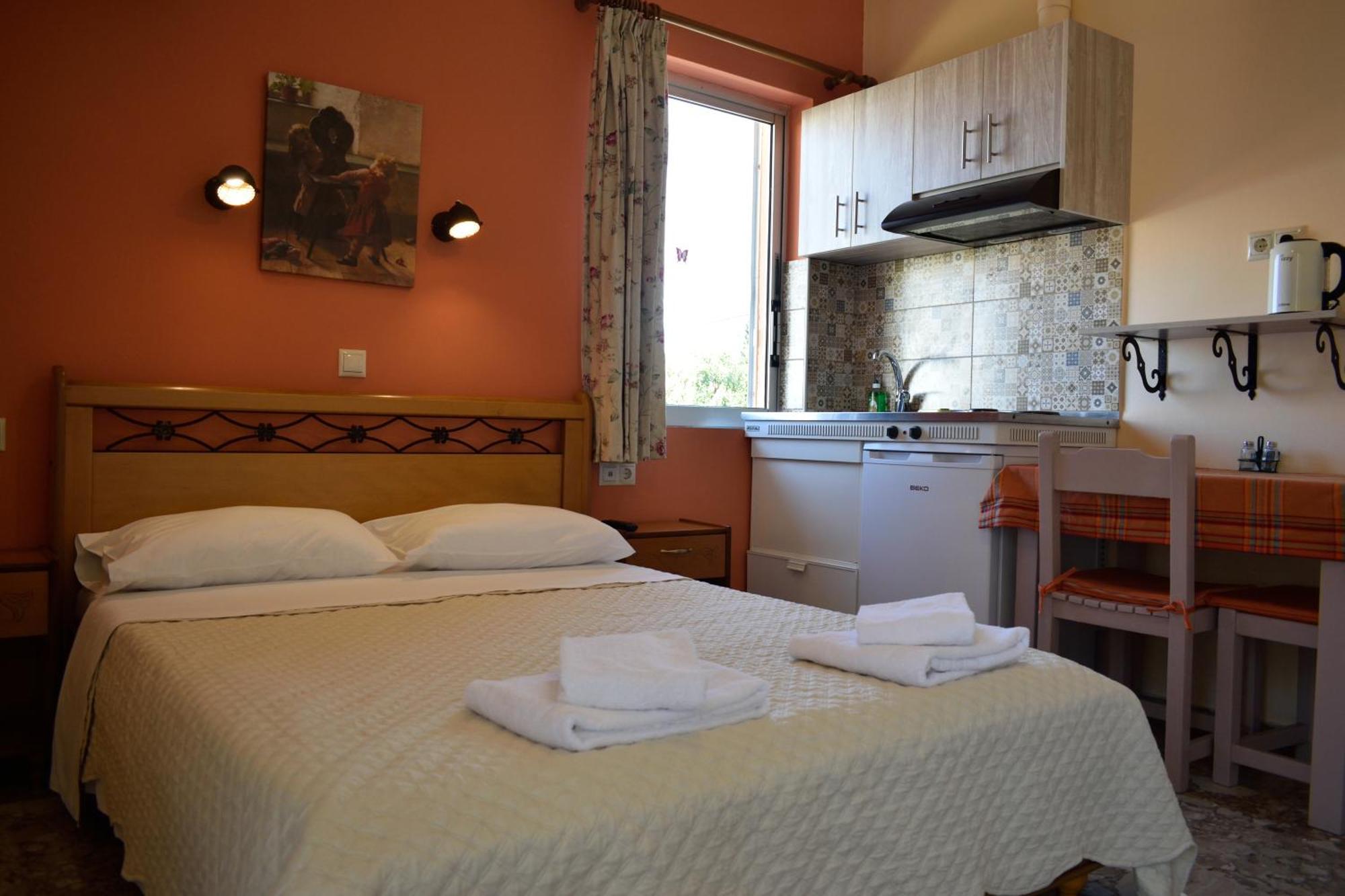 Stamoulis Apartments Айя-Евфимия Экстерьер фото